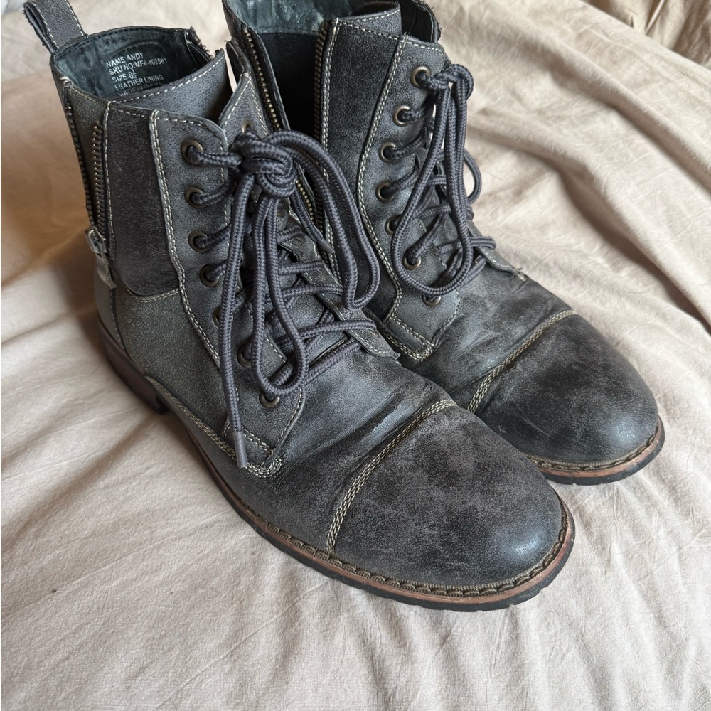 Men's Gray Leather Boots Size 8.5/9